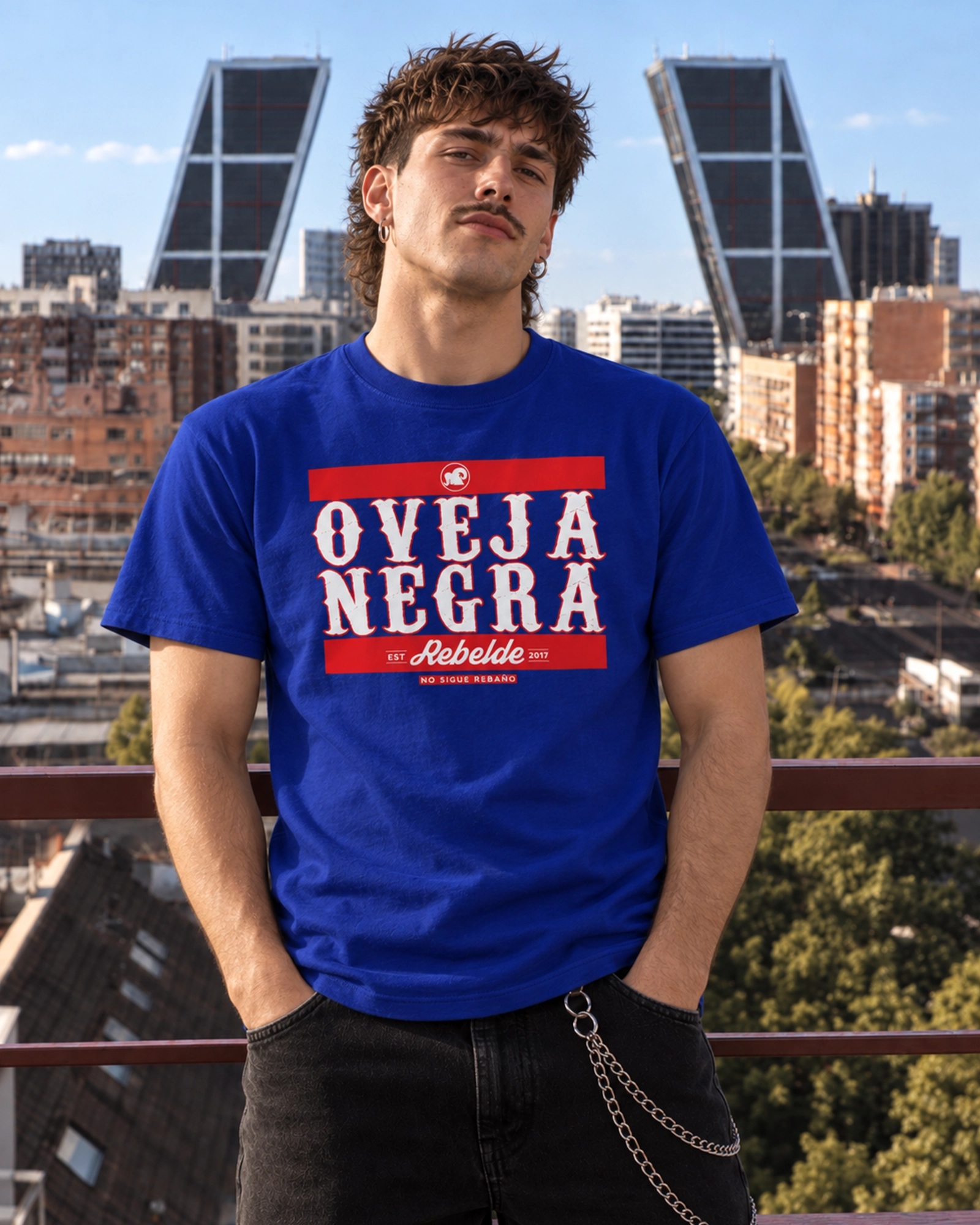 Oveja Negra Rebelde URBAN | Camiseta DOGO Premium hombre - Imagen 3